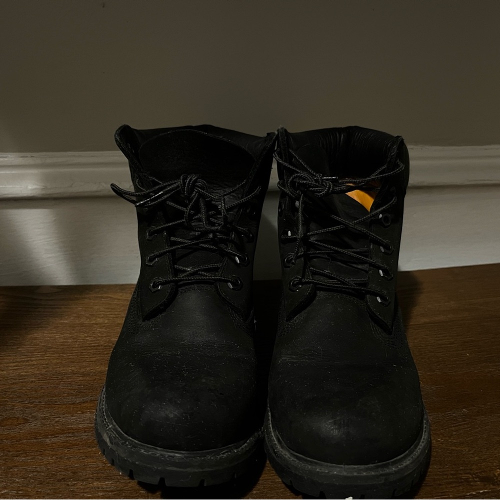 Women Black Timberland Boots